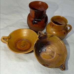 Miniature pottery set (4 pieces). Perfect for a doll house or collector.